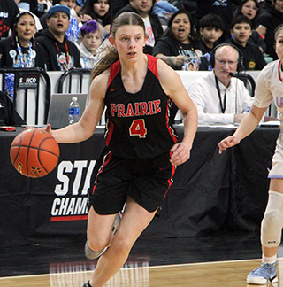 Sydney Shears handles the ball against Lapwai.
