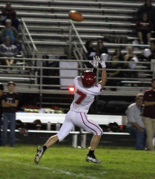 Levi McElroy caught this pass for a 40 yard gain that set up Prairie’s first touchdown.