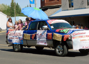 Keuterville Pub & Grub's parade entry.
