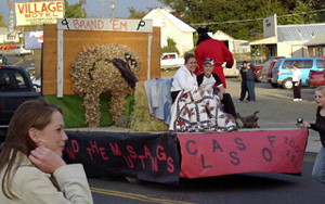 The juniors float was fourth.