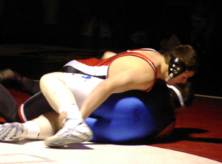 Chance Ratcliff turns his opponent.