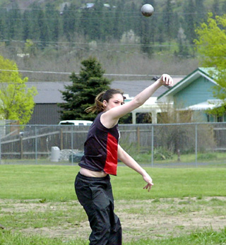 Kaylee Uhlenkott in the shot put.