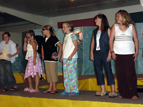 Models at the 4-H Fashion Show performed a musical number.