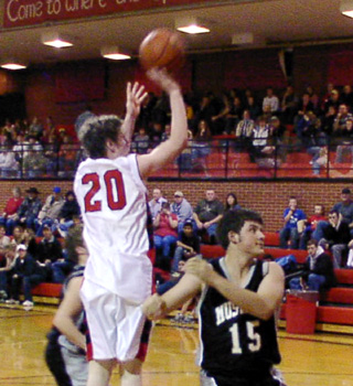 Tyler Forsmann connects on a jump shot against Horseshoe Bend.