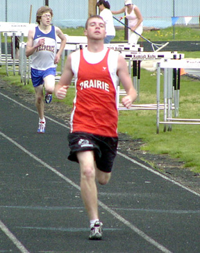 Daniel Sigler comes in 4th in the 400.