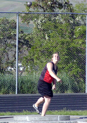 Charlene Duman in the shot put competition.