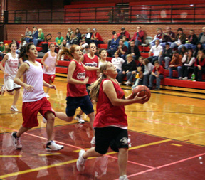 Jennifer Enneking goes for a lay-up during the girls scrimmage Saturday.
