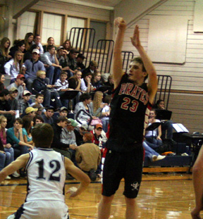 David Sigler shoots from up top at Grangeville.