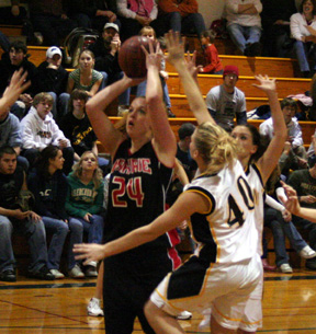 Mary Shears puts up a shot from inside the lane.