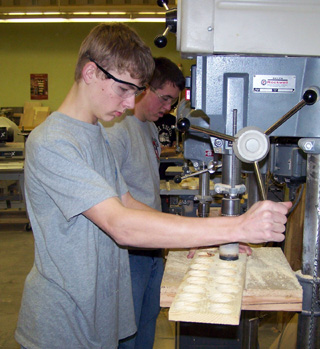 Steven Baerlocher and Chance Ratcliff bore holes.