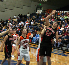 Kaylee Uhlenkott scores inside against Kendrick.