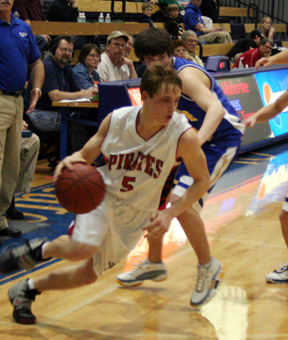 Kyle Daly dribbles away from a Nezperce double-team.