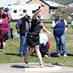Kaylee Uhlenkott took second in the shot put at both meets last week.