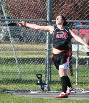 Kaylee Uhlenkott took second place in the discus at the White Pine League meet.