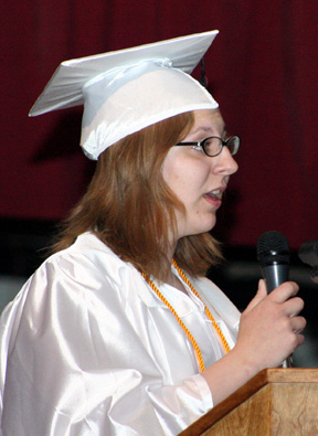 Calista Karel sang Bridge over Troubled Water.