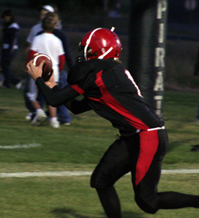 David Sigler makes a TD grab in the first quarter.