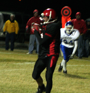 Conner Rieman scores the game's first touchdown.