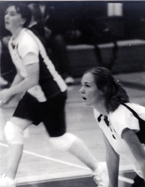 Nicole Frei and Courtney Schwartz in District tournament action at Nezperce.