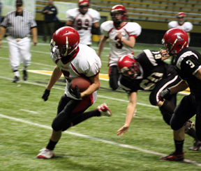 Kyle Daly finally broke free from the Deary defense for a long gain. He wound up gaining 49 yards on this play.