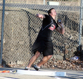 Kyler Shumway makes the winning toss in the shot put.