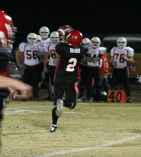 Conner Rieman makes a catch and turned it into a 47 yard touchdown play.