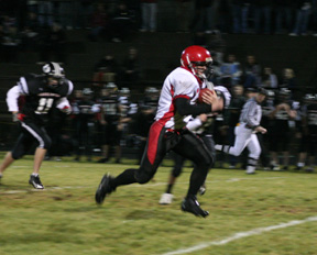 Branden Waller breaks into the clear as he heads for the game's first touchdown.