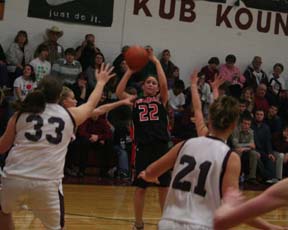 Amber Holthaus puts up a shot against Kamiah.