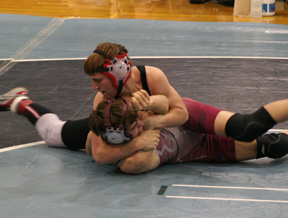 Brandon Poxleitner had little trouble defeating this Kamiah wrestler.