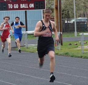 Robin Krol in one of the 200 meter dash heats.