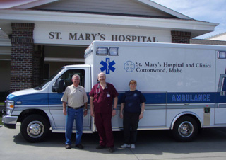 SMH recently received a new ambulance with help from a grant from the State of Idaho EMS Bureau. Posed with the new vehicle are Jim Lemioux, Sawtooth Emergency Vehicles; Charles Butler, SMH Ambulance and EMT Coordinator and Jennifer Cochran, EMT.