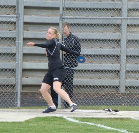 Mary Shears in the discus at the All-Star meet.