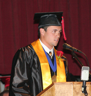 Kyler Shumway gives his valedictory address.