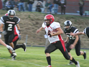 Devin Schmidt had his second straight 200+ yard, 4 touchdown game at Deary. He picked up 60 of those yards and one of the TDs on this carry.