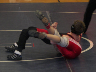 Tyler Ross scores some points in a match at the New Plymouth Tournament. He finished in 4th place. Photo by Donna Ross.