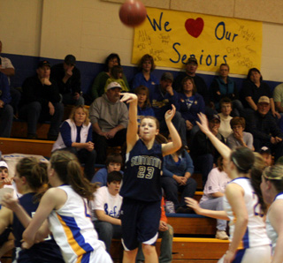 Brooke Schumacher hit several big outside shots in the Friday night win over Nezperce.