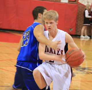 It appears Rhett Schlader got fouled on this play in Prairies game against Orofino.