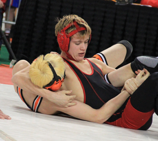 Dally Ratcliff stayed alive in consolation with a win over Austin Anderson of Aberdeen.
