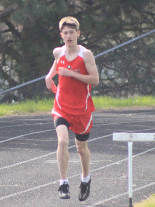 Dylon Bruegeman was all alone in first place in the 3200.
