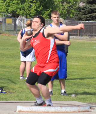 Josh Roeper set a PR in the shot last week. Hes shown at Kamiah.