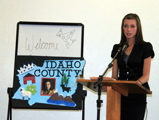 Jenni Forsmann during her speech at the Royalty Luncheon.