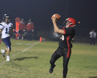 Seth Chaffee catches a pass in the end zone for a touchdown. It was his second of 3 touchdowns he scored in the game.