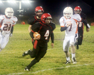 Damian McWilliams gained good yardage on this play late in the game.