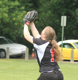 Ashley Cannon makes the catch for the final out of the second Greenleaf game.