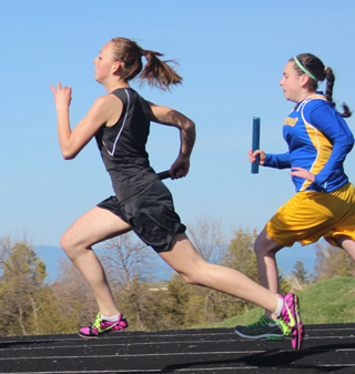 Nicole Poxleitner running in one of the relays.
