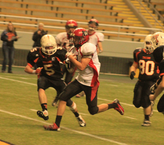 Isaiah Shears scores Prairie's final touchdown that got them within 6 out of the Wildcat formation.