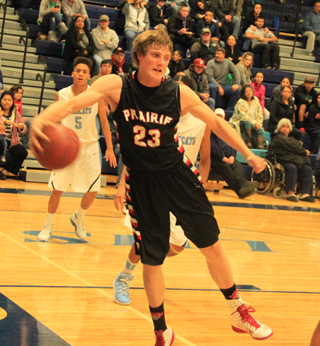 Lucas Arnzen tries to save the ball from going out of bounds in the Lapwai game.