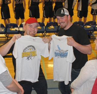 Zach and Josh Frei were Summits sportsmanship t-shirts recipients at the state tournament. Photo provided by Amy Rose.
