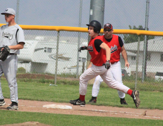 Brandon Anderson rounds first with a single against Horseshoe Bend.