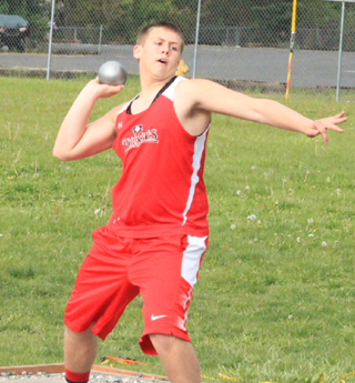 Ryan Glimp in the shotput at the Nez Perce Games
