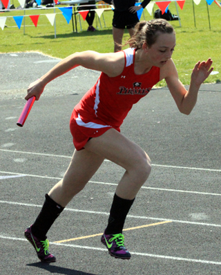 Nicole Poxleitner got off to a good start in the medley.